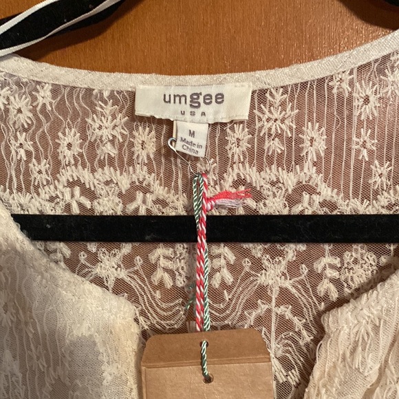 COPY - NWT UMGEE size medium Oatmeal Embroidered Linen-Blend Gathered A-Line Dr… - Picture 4 of 11